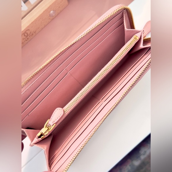 Pink Prada Wallet - Picture 6 of 10